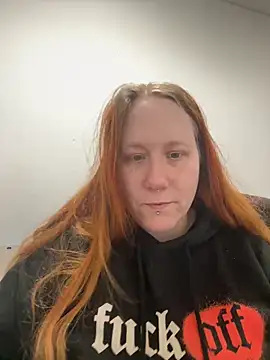 Snapshot of MaraNightmare chatting on February 6, 2025, 4:47 pm MaraNightmare online show from February 6, 2025, 4:47 pm