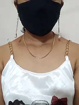 Angleannie online show from October 4, 2025, 3:46 pm