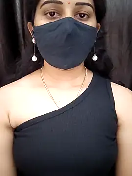 Angleannie online show from November 4, 2025, 7:28 pm