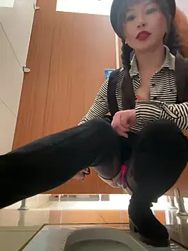 Snapshot of Game_yoyo chatting on February 18, 2025, 7:32 am Game yoyo online show from February 18, 2025, 7:32 am