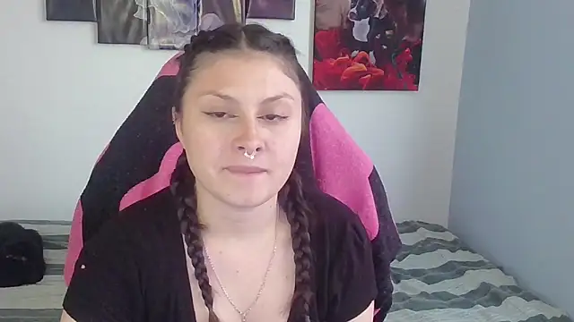 Snapshot of jessica_gomez chatting on October 16, 2025, 10:29 pm jessica gomez online show from October 16, 2025, 10:29 pm