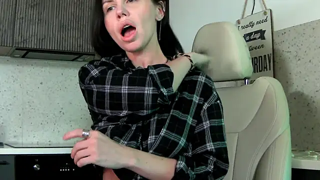 Snapshot of Mashulya29 chatting on January 19, 2026, 8:29 am Mashulya29 online show from January 19, 2026, 8:29 am