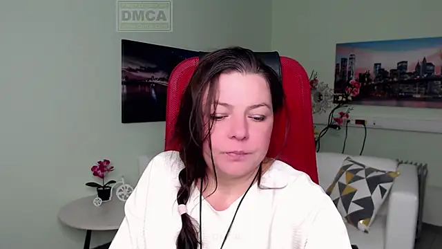 Snapshot of Lily_flower7 chatting on December 5, 2025, 5:06 am Lily flower7 online show from December 5, 2025, 5:06 am