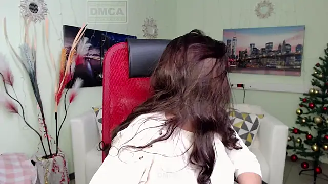 Lily flower7 online show from December 19, 2025, 8:27 am