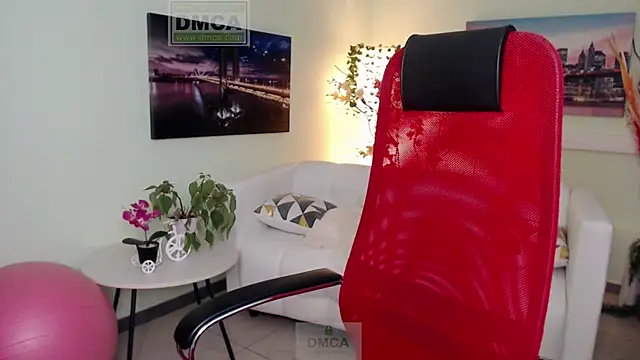 Snapshot of Lily_flower7 chatting on November 27, 2025, 6:14 am Lily flower7 online show from November 27, 2025, 6:14 am