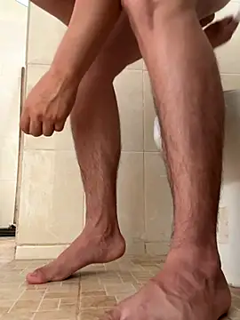 Snapshot of littleboy003 chatting on September 18, 2025, 8:45 pm littleboy003 online show from September 18, 2025, 8:45 pm