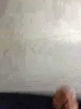 Snapshot of Guitccch chatting on November 27, 2025, 12:00 am Guitccch online show from November 27, 2025, 12:00 am