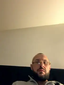 Snapshot of Guitccch chatting on January 7, 2026, 12:59 am Guitccch online show from January 7, 2026, 12:59 am