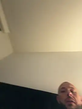 Snapshot of Guitccch chatting on January 13, 2026, 4:05 am Guitccch online show from January 13, 2026, 4:05 am