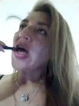 edithhermosa online show from December 1, 2024, 7:41 pm