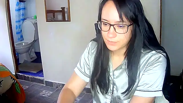 Snapshot of brittanycheeks chatting on January 24, 2025, 4:17 pm brittanycheeks online show from January 24, 2025, 4:17 pm