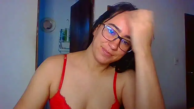 Snapshot of brittanycheeks chatting on February 9, 2025, 10:00 pm brittanycheeks online show from February 9, 2025, 10:00 pm