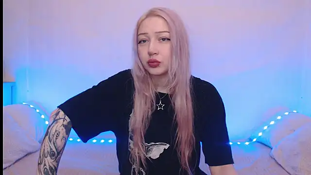 Snapshot of Emily_hardcore chatting on October 24, 2025, 10:09 pm Emily hardcore online show from October 24, 2025, 10:09 pm