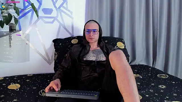 Snapshot of Aron-santoro chatting on December 28, 2024, 4:08 am Aron-santoro online show from December 28, 2024, 4:08 am