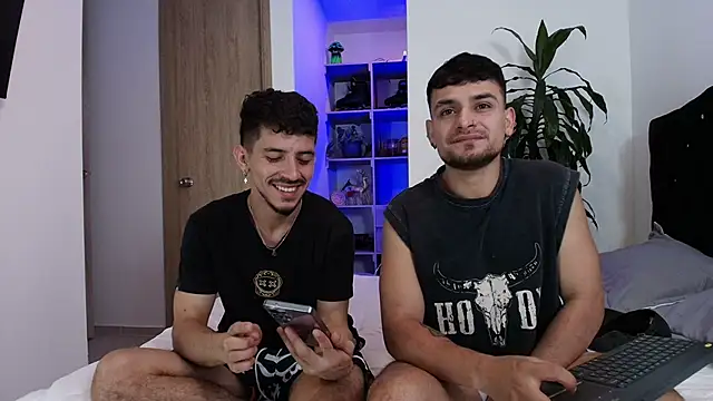 Aron-santoro online show from March 16, 2026, 11:07 pm