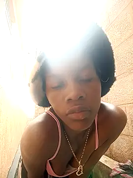 Snapshot of Supa_babe chatting on October 17, 2025, 7:44 am Supa babe online show from October 17, 2025, 7:44 am