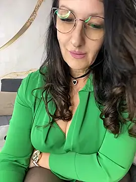 Katie-n online show from June 18, 2026, 11:37 am