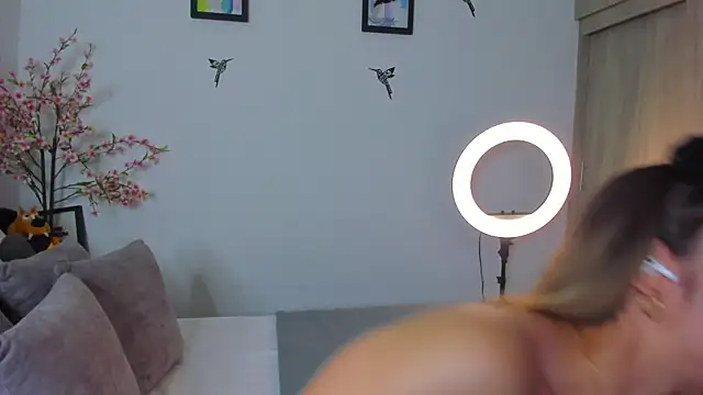 im sarah34 online show from March 13, 2025, 7:42 am