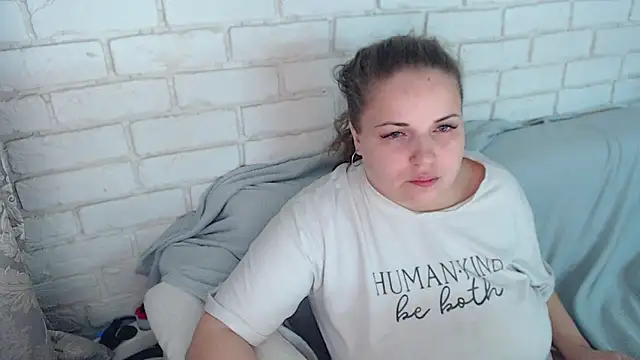 Snapshot of Crazyy_girl_ chatting on February 18, 2026, 4:25 pm Crazyy girl online show from February 18, 2026, 4:25 pm