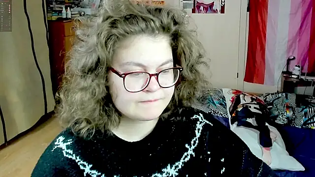 Snapshot of Sashy_Way chatting on October 31, 2025, 10:45 am Sashy Way online show from October 31, 2025, 10:45 am