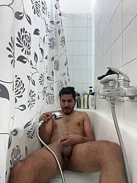 vinzpnr210 online show from December 23, 2024, 9:27 am