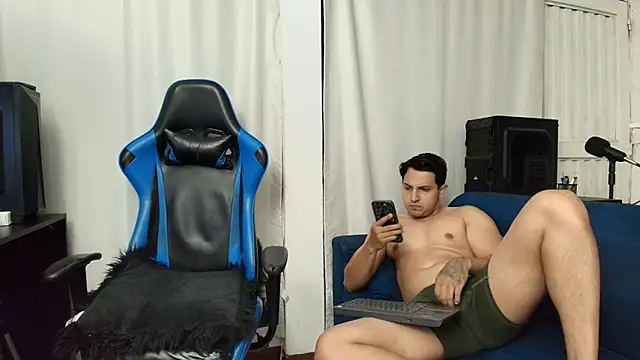 hott dicks online show from July 5, 2026, 1:32 am