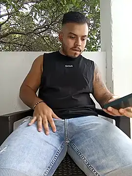 Snapshot of Naughty_Charly chatting on November 9, 2025, 5:28 pm Naughty Charly online show from November 9, 2025, 5:28 pm