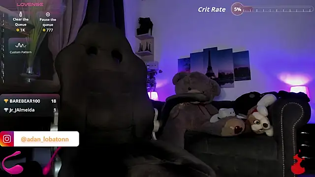 Snapshot of Naughty_Charly chatting on September 10, 2025, 4:11 am Naughty Charly online show from September 10, 2025, 4:11 am