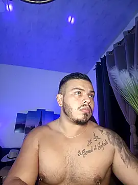 Snapshot of Naughty_Charly chatting on September 15, 2025, 12:22 am Naughty Charly online show from September 15, 2025, 12:22 am