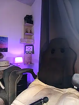 Snapshot of Naughty_Charly chatting on September 24, 2025, 8:26 pm Naughty Charly online show from September 24, 2025, 8:26 pm