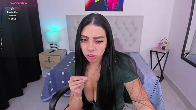 Snapshot of KristalFoxx chatting on November 11, 2025, 10:04 pm KristalFoxx online show from November 11, 2025, 10:04 pm