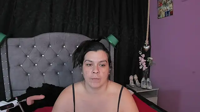 Snapshot of martina_foxy_ chatting on March 20, 2025, 10:40 pm martina foxy online show from March 20, 2025, 10:40 pm