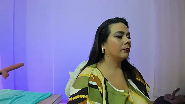 Snapshot of martina_foxy_ chatting on October 3, 2025, 12:06 pm martina foxy online show from October 3, 2025, 12:06 pm