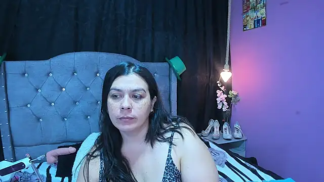 Snapshot of martina_foxy_ chatting on March 22, 2025, 12:04 pm martina foxy online show from March 22, 2025, 12:04 pm