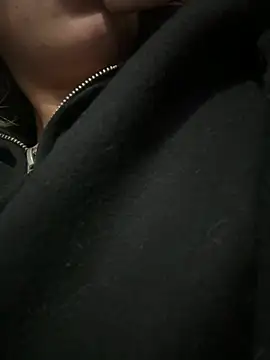 Snapshot of Mila_Morgan chatting on March 18, 2025, 4:18 am Mila Morgan online show from March 18, 2025, 4:18 am