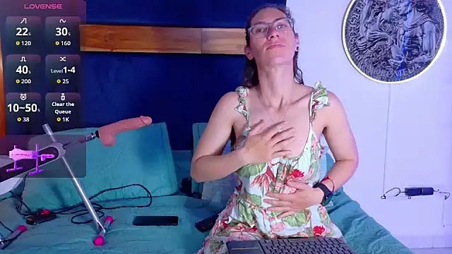 Andromeda-jade online show from November 18, 2025, 3:21 am