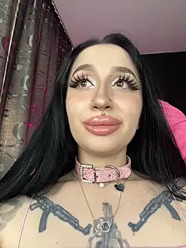 Snapshot of Molly__Moon chatting on March 12, 2025, 8:19 am Molly Moon online show from March 12, 2025, 8:19 am