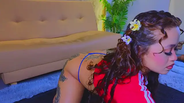 Isa  Blanc online show from September 30, 2025, 2:17 am