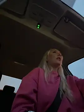 Snapshot of MerlinDave chatting on October 24, 2025, 12:53 am MerlinDave online show from October 24, 2025, 12:53 am