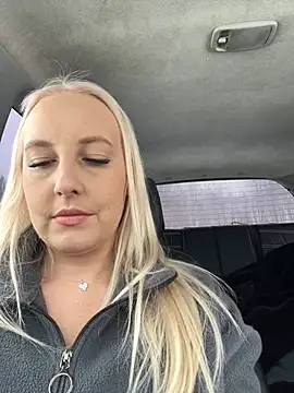 Snapshot of MerlinDave chatting on March 3, 2025, 4:10 am MerlinDave online show from March 3, 2025, 4:10 am