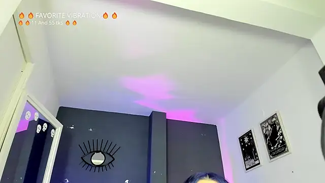 Raven Witch  online show from April 13, 2026, 6:45 pm