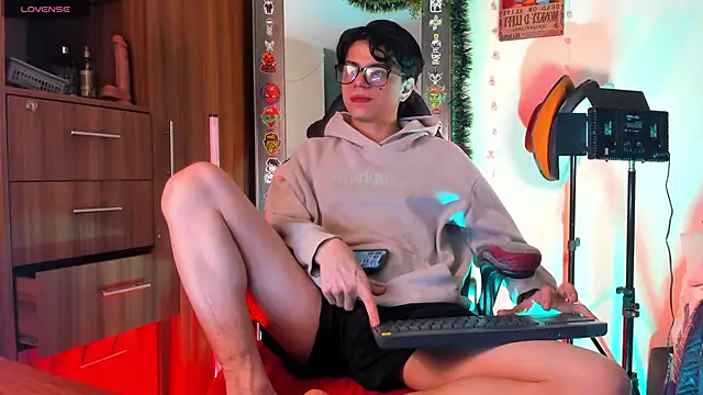 Snapshot of marckalexis chatting on February 26, 2026, 11:43 am marckalexis online show from February 26, 2026, 11:43 am