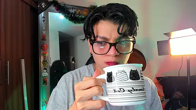 Snapshot of marckalexis chatting on March 1, 2026, 11:32 am marckalexis online show from March 1, 2026, 11:32 am