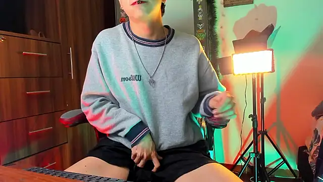 Snapshot of marckalexis chatting on February 28, 2026, 10:59 am marckalexis online show from February 28, 2026, 10:59 am