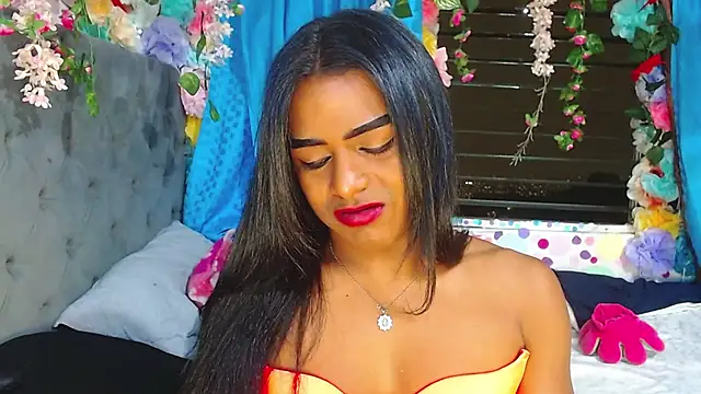 Karly coffe online show from October 30, 2025, 3:49 am