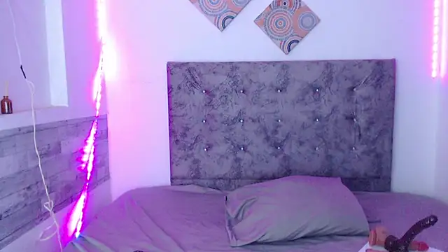 Cuckold lover69 online show from June 27, 2026, 3:23 am