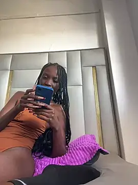 Snapshot of Fanclubbbbb chatting on February 26, 2025, 11:11 am Fanclubbbbb online show from February 26, 2025, 11:11 am