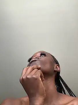 Fanclubbbbb online show from March 28, 2026, 8:48 am