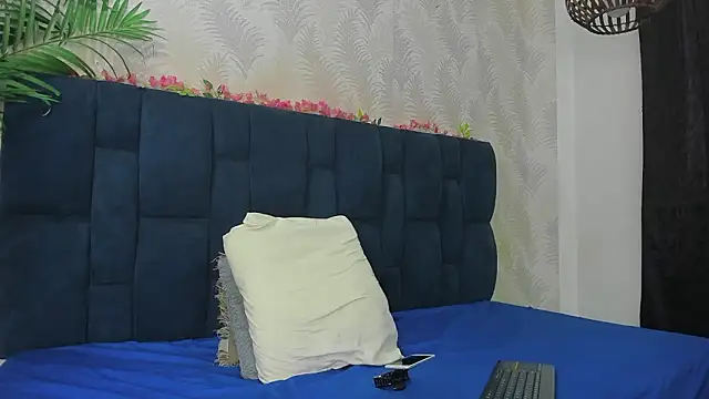 Ammy Connor1 online show from March 28, 2026, 9:05 pm