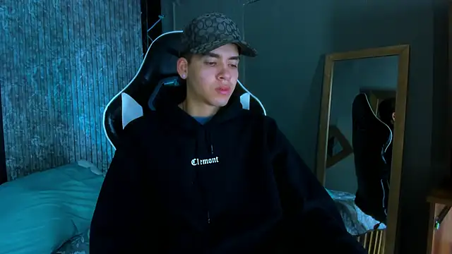 Mike 0233  online show from March 12, 2025, 4:19 am